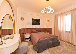 Designer renovated villa 5+1