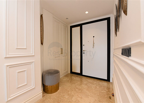 Designer renovated villa 5+1