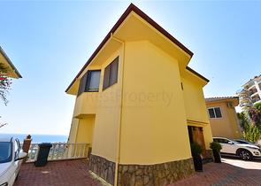 Designer renovated villa 5+1