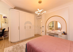 Designer renovated villa 5+1