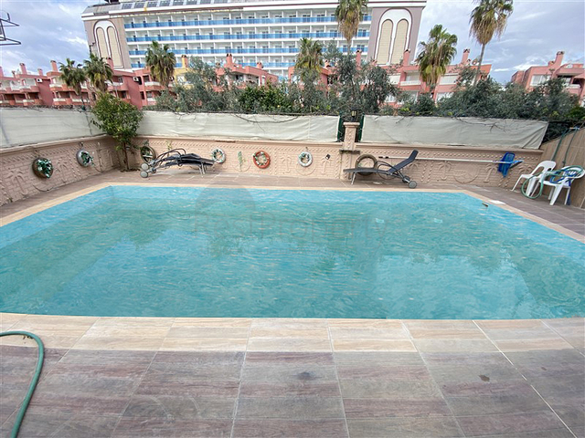 6+2 villa with pool in Konakli area