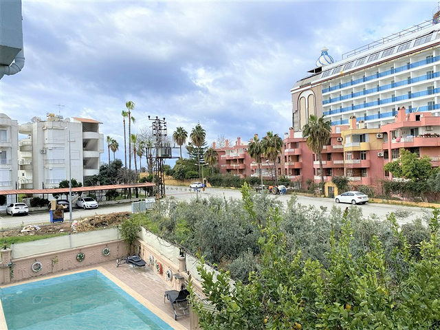 6+2 villa with pool in Konakli area