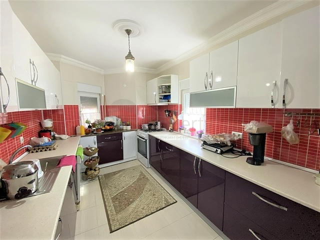 6+2 villa with pool in Konakli area