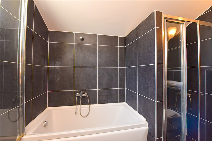 Spacious 3+1 penthouse from the owner with a separate kitchen 200 meters from the sea in the Oba area