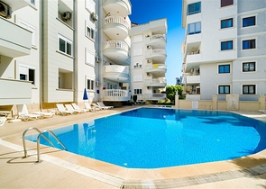 Spacious 3+1 penthouse from the owner with a separate kitchen 200 meters from the sea in the Oba area