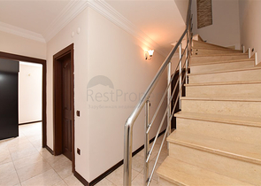 Spacious 3+1 penthouse from the owner with a separate kitchen 200 meters from the sea in the Oba area