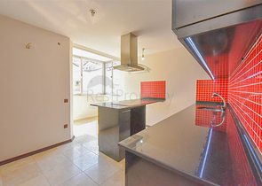 Spacious 3+1 penthouse from the owner with a separate kitchen 200 meters from the sea in the Oba area