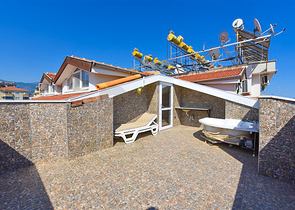 Spacious 3+1 penthouse from the owner with a separate kitchen 200 meters from the sea in the Oba area