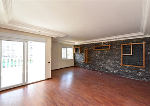 Spacious 3+1 penthouse from the owner with a separate kitchen 200 meters from the sea in the Oba area