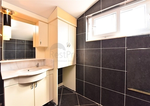 Spacious 3+1 penthouse from the owner with a separate kitchen 200 meters from the sea in the Oba area