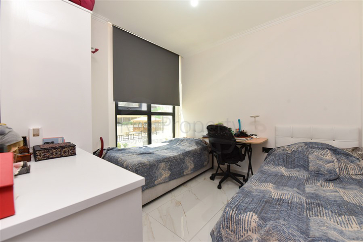 New apartment in the Oba area in a complex with infrastructure