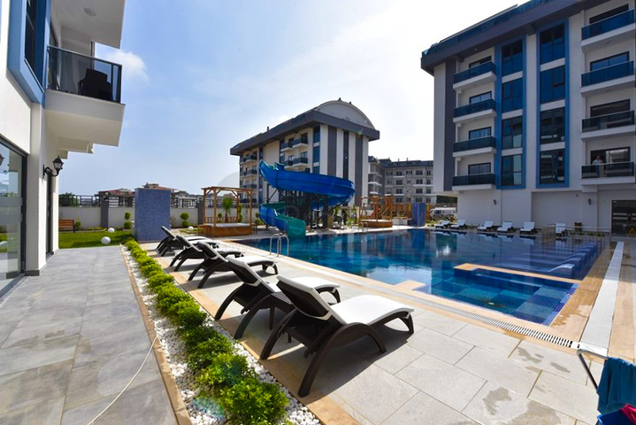 New apartment in the Oba area in a complex with infrastructure