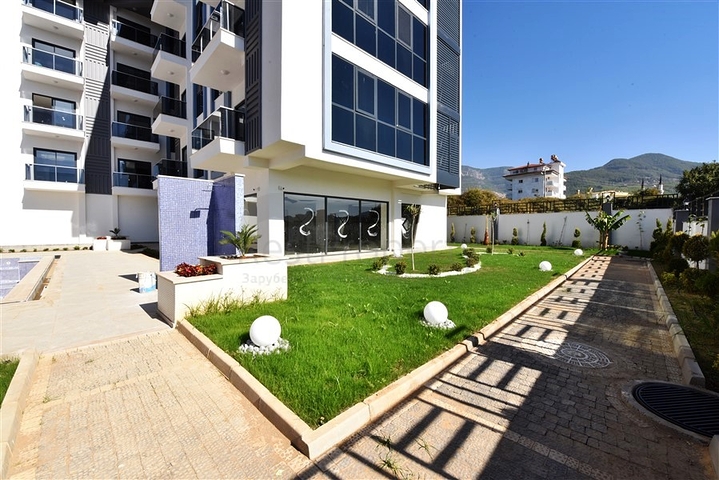 New apartment in the Oba area in a complex with infrastructure