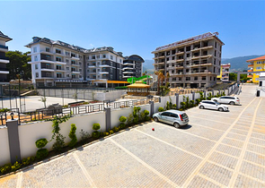 New apartment in the Oba area in a complex with infrastructure