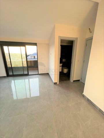 2+1 penthouse in a complex with infrastructure in the Oba area