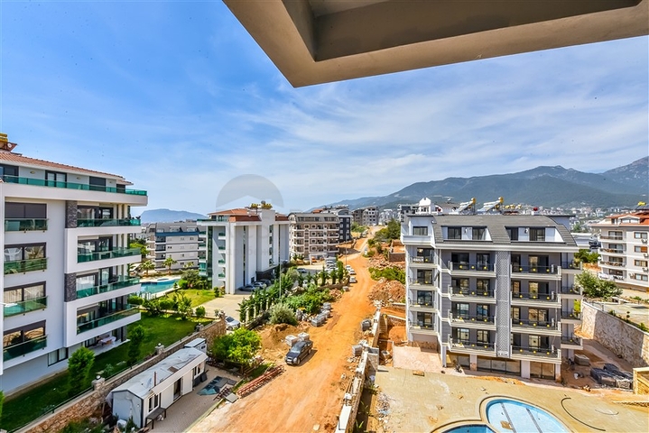 Spacious apartment in a new complex in Oba district