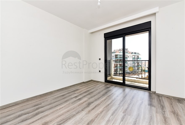 Spacious apartment in a new complex in Oba district