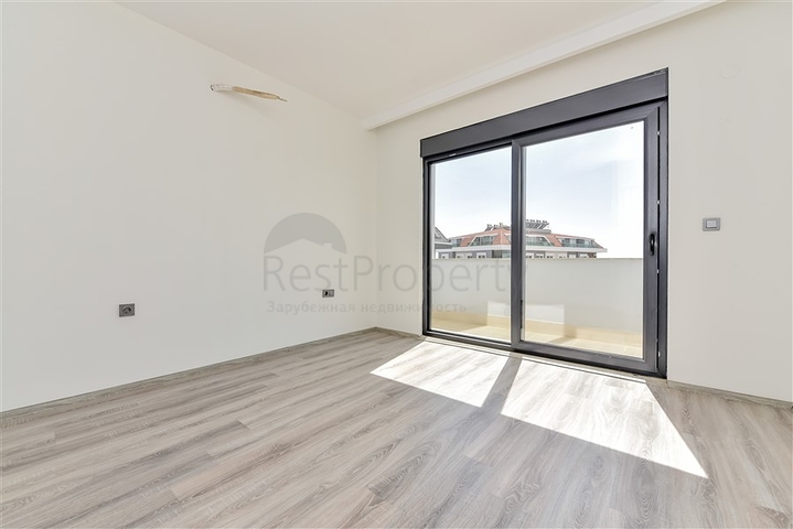 Spacious apartment in a new complex in Oba district