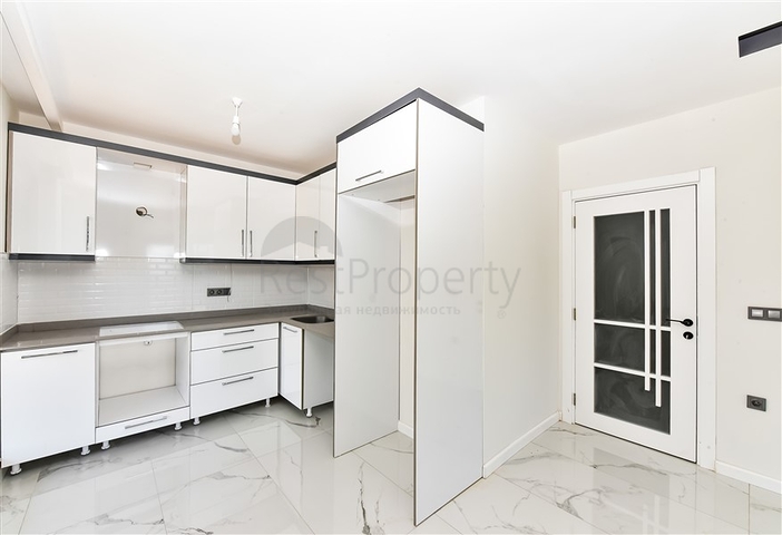 Spacious apartment in a new complex in Oba district