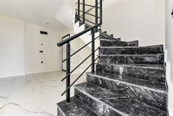 Spacious apartment in a new complex in Oba district