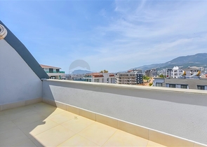 Spacious apartment in a new complex in Oba district