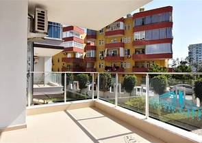 1+1 apartment in the Mahmutlar area at a distance of only 350 meters from the sea 