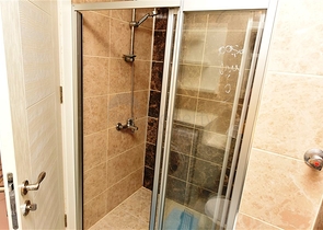 1+1 apartment in the Mahmutlar area at a distance of only 350 meters from the sea 