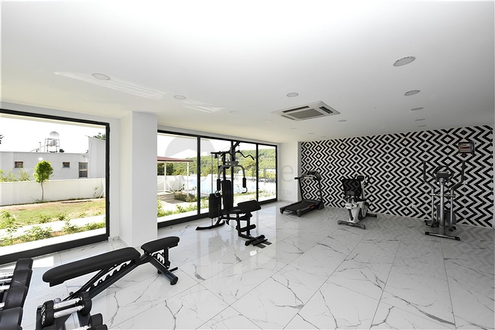 1+1 apartment in a new complex in Avsallar district