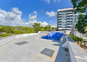 1+1 apartment in a new complex in Avsallar district