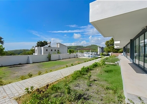 1+1 apartment in a new complex in Avsallar district