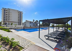 1+1 apartment in a new complex in Avsallar district