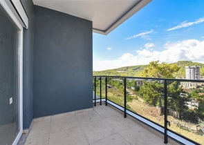 1+1 apartment in a new complex in Avsallar district