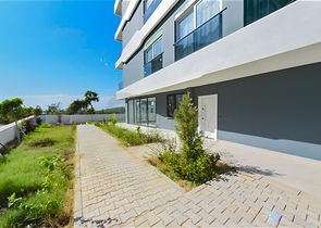 1+1 apartment in a new complex in Avsallar district