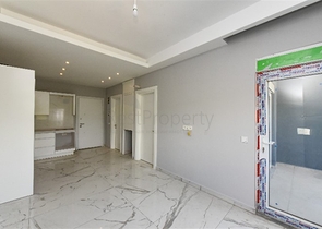 1+1 apartment in a new complex in Avsallar district