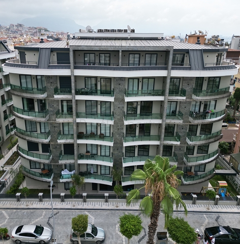 2+1 apartment in one of the best complexes in the center of Alanya