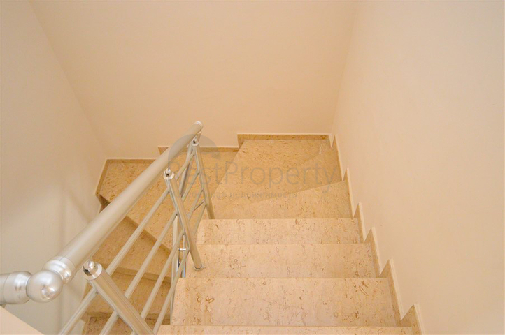 Duplex penthouse 3+1 100 m from the sea