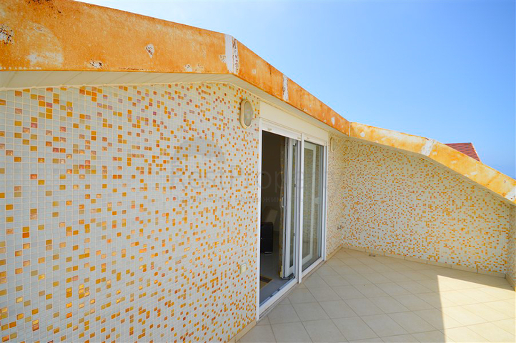 Duplex penthouse 3+1 100 m from the sea