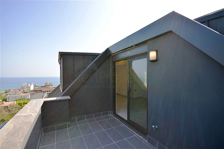 3+1 penthouse in a new residential complex on Cleopatra