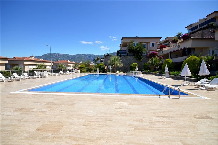 Cozy 2+1 apartment with its own garden plot