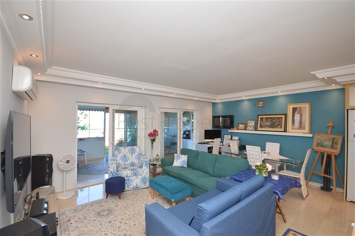 Cozy 2+1 apartment with its own garden plot