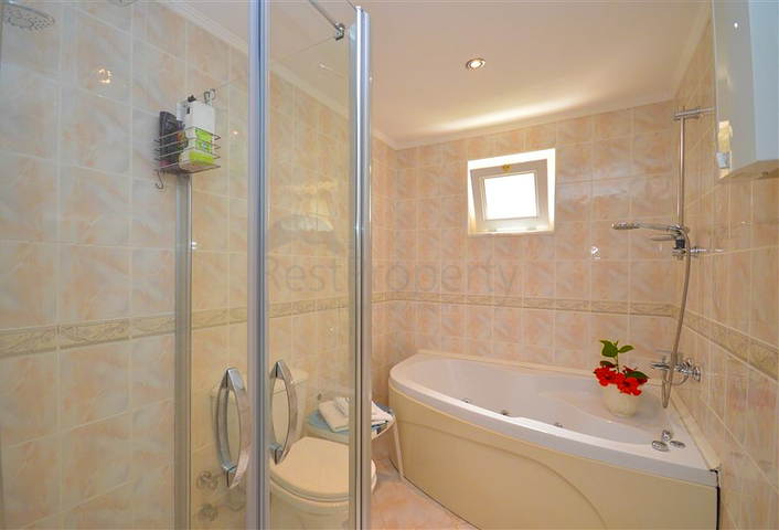 Cozy 2+1 apartment with its own garden plot