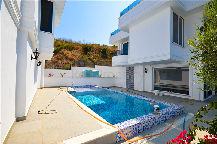 3+1 view villa in Kargicak 