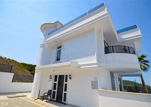 3+1 view villa in Kargicak 