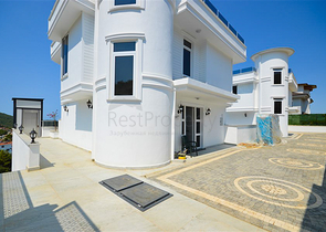 3+1 view villa in Kargicak 