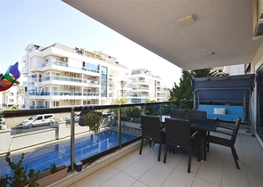 Two-bedroom spacious apartment with a separate kitchen in the Oba area