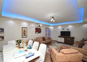 Two-bedroom spacious apartment with a separate kitchen in the Oba area