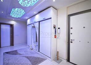 Two-bedroom spacious apartment with a separate kitchen in the Oba area