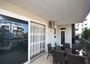 Two-bedroom spacious apartment with a separate kitchen in the Oba area