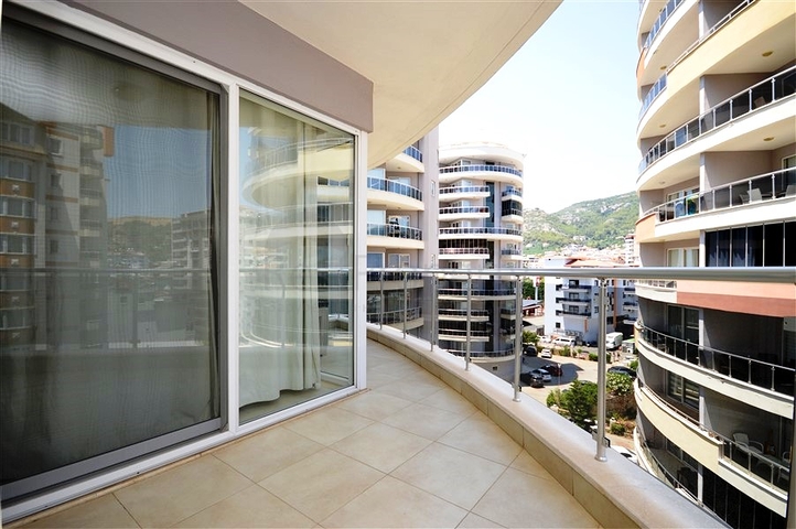 2+1 apartment in the central area of Alanya – Cikcilli