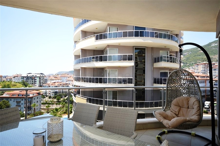 2+1 apartment in the central area of Alanya – Cikcilli